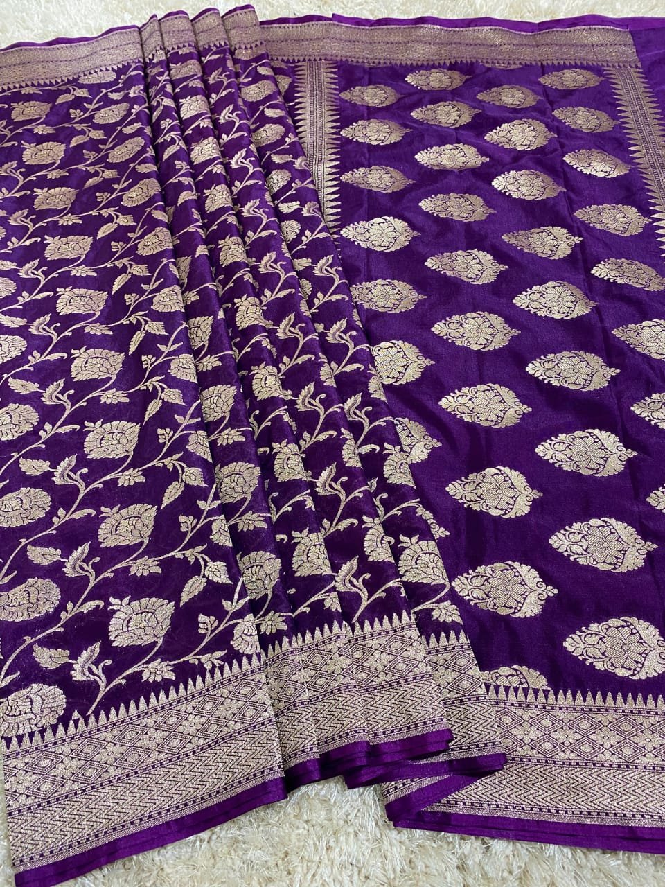 Banarasi Mushroo Katan Silk Saree